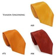 เนคไทผ้าไหมเทียมสีส้ม ผ้ามันเงา เนคไทสำหรับงานแต่ง By Vanzon Singthong
