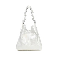 [สินค้าของแท้100% พร้อมส่ง] Carlyn  Russ Eco Bag ( Pearl White / Space Black)