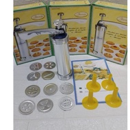 Biscuit mold, dry cake,/ cake mold