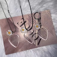 GD GD GD Daisy Pick Storage Box Guitar Concert Pick Storage Box Necklace Keychain Collection 4.3 TIE