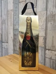 MOET &amp;CHANDON champagne( limited edition)