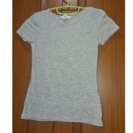 Girls' T-shirt 5-6 years Old (5-6 years) Round Neck Slim Fit Gray H&M eur xs Bust 22-24 Inches Secon