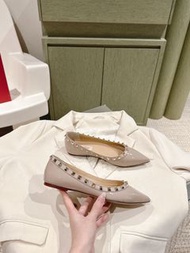 Valentino Garavani 鉚釘平底鞋