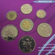 香港1997年。紀念套装紀念幣。有輕氧。品相如圖。2套x110元共220元-。長沙湾地鉄交收