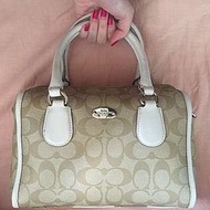 Coach 白色手袋/手挽袋/斜咩袋