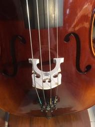 亨利樂器-4/4手工製大提琴,酒精漆,手工上漆,德國琴橋,高級琴弦,德國高級拉弦板,碳纖尾柱,高級琴袋.