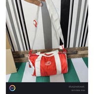 DUFFLE BAG MINI KITKAT LIMITED ( SIZE MINI) sesuai dijadikan sling bag