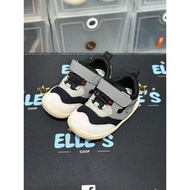 Littlebluelamb : 6 UK Recommended Foot 13.1-14 Cm. (Secondhand No Box)