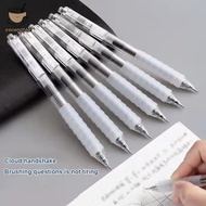 Quick-drying black pen Students answer questions Neutral pen