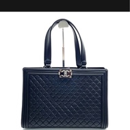 👜 Chanel Le Boy 托特包｜菱格牛皮｜黑銀