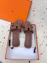 Hermes 拖鞋