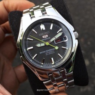 SEIKO 5 SPORT DARK GREY LINEN TEXTURE DIAL CAL.7S36B
