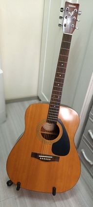 Yamaha F310 acoustic guitar