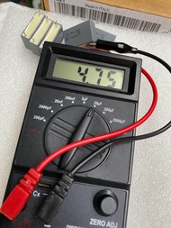 (แพ็ค2ชิ้น/10ชิ้น) C 4.7UF 100V 475J100V MKT แบรนด์KEMETอิตาลี แท้ใหม่ ขาห่าง22มิลสีเทาเหลี่ยม C4.7U