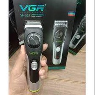 {Ready Stock} VGR V-028 Usb Vgr Waterproof Men Hair Clipper
