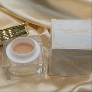 YOUNG & GLOW FOUNDATION