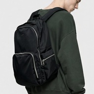 17 吋日常筆電後背包 - Core 系列 004