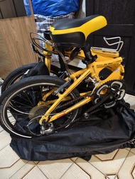 黃色 Dahon 摺疊單車