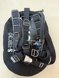 SCUBAPRO S-TEK 30 BCD  背飛