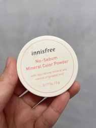 Innisfree 粉色定妝蜜粉（因為剩下不多了降價）