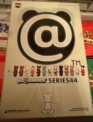 Bearbrick series 44
