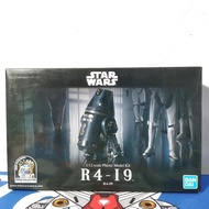 Original Bandai R4-D19 Star Wars Model Kit - Unique Star Wars Collection