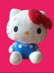 Hello Kitty 大毛公仔，已入袋保存好。