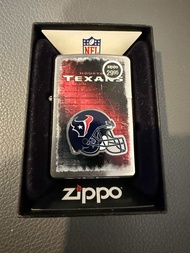 Zippo lighter รุ่น 28225 NFL Houston Texans ปี 2011 made in USA ของใหม่