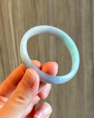 天然翡翠 緬甸翡翠 A玉 玉鐲 • 糯冰種紫青春帶彩貴妃鐲