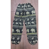 Ready 🤩 seluar corak batik gajah/unisex women Men long pants