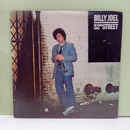 AA202-35 < G > LP TERPAKAI [ BILLY JOEL - 52ND STREET ] USED LP