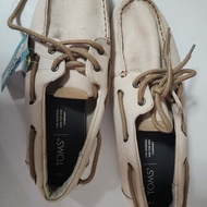 Used Toms men size 11 boat shoes canvas material