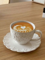 1入組復古浮雕花紋陶瓷咖啡杯和茶碟套裝，拿鐵杯配下午茶點心藝術咖啡裝飾