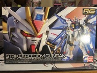 可議 Bandai RG Strike Freedom Gundam Z.A.F.T. MOBILE SUIT ZGMF-X20A模型
