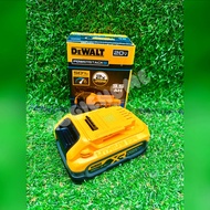 DEWALT แบตเตอรี่ รุ่น DCBP320 20V (3.5AH) 63WH. POWERSTACK LI-ION BATTERY มีไฟ LED แสดงสถานะการชาร์