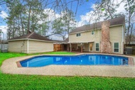 Houston Oasis Pool, Gameroom, & Near IAH Airport