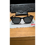 Ray-Ban RB 4391D Cermin hitam