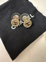 Chanel 經典雙C耳環