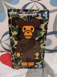 Baby Milo bathing ape bearbrick be@rbrick 200%