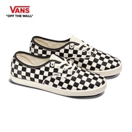VANS AUTHENTIC LOWPRO - EMBROIDERED CHECK รองเท้า รองเท้าผ้าใบ ผู้ชาย ผู้หญิง