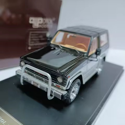 TOTOL 1:43 Scale Resin Nissan Patrol 160 SWB Off-road Vehicle Toys Cars Model Classics Adult Gifts S