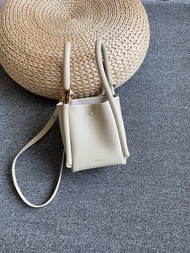 Boyy Lotus Minimalist Bucket Bag ผู้หญิง High Quality Exquisite City เรียบง่าย Style Single Shoulder