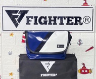 (เก็บเงินปลายทางเท่านั้น) Fighter กระเป๋าสะพายข้าง(เก็บเงินปลายทางได้)(ของแท้พร้อมส่ง)น้ำเงินคาดขาว 