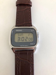 Seiko F051 Vintage Digital LCD Watch