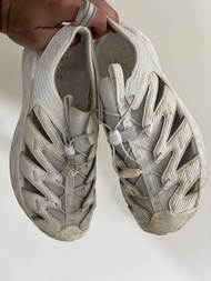 HOKA 涼鞋