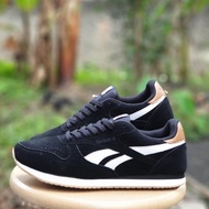 Reebok Reebok Classic Leather Shoes -Reebok Classic Black White Best Import