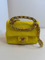chanel 香奈兒  23C 檸檬黃羊皮 圓環手柄 方胖子 17cm 芯片款 斜背包