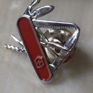 Victorinox pin