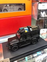 現貨2部 Master Defender 110 1:64 模型車 黑色（車頂可放行李配件）一套