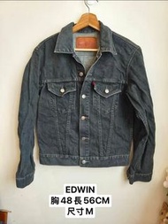 專櫃品牌 EDWIN經典牛仔外套 （黑藍色）.  衣標M  保存良好，無破損或大面積髒污  經典款很好看，黑藍色，好搭配